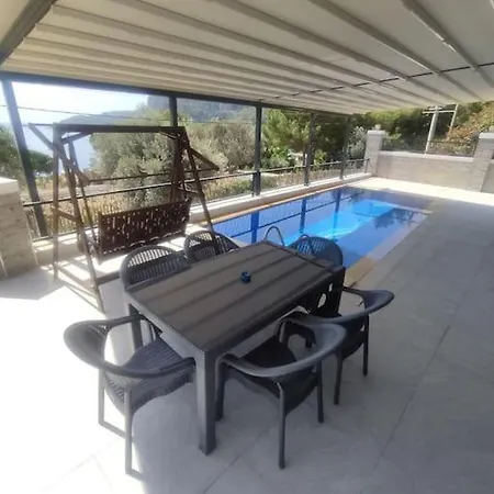 Denize 50 Mt Villa Marmaris